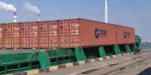 北部湾到昭通港海运卷钢初次使用集装箱